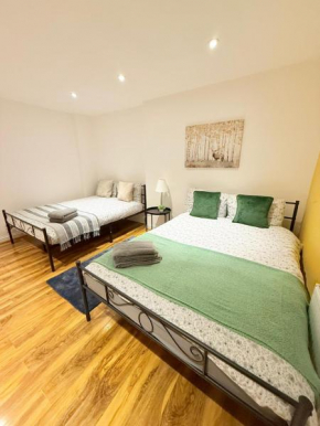Kensington Guest Rooms 98